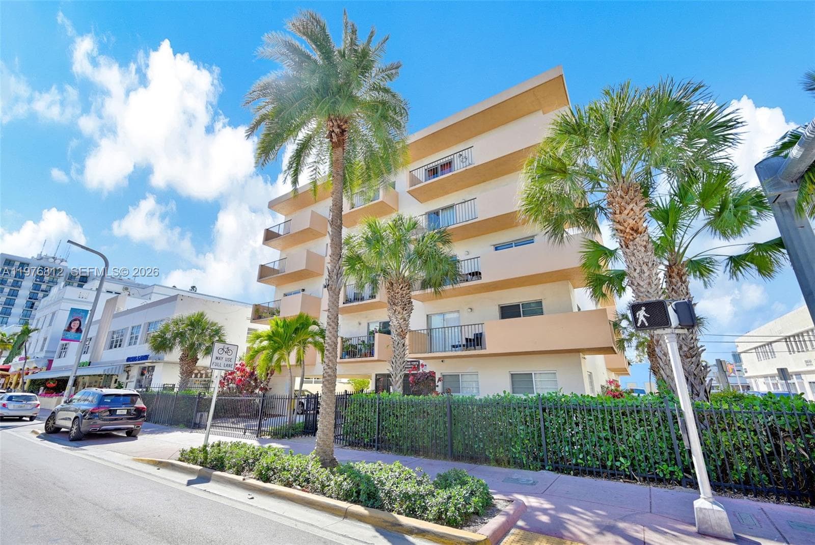 Collins Vista Condo · #405 in Miami Beach - Photo 1