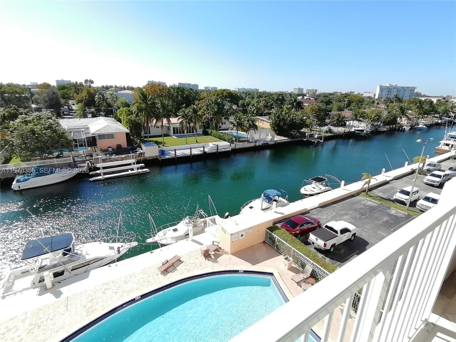 KEYSTONE TOWERS CONDO · #506 in North Miami - Photo 1