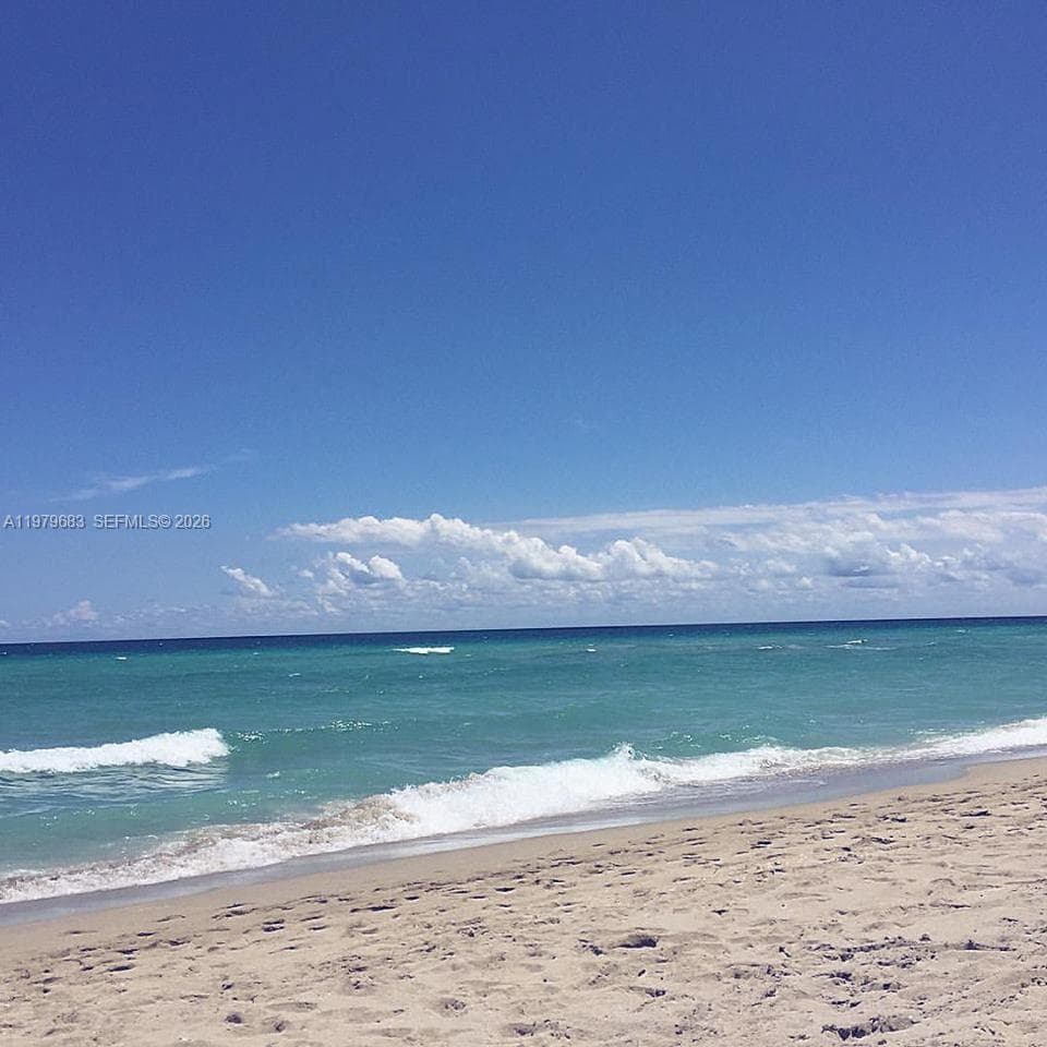 WATERWAY @ HOLLYWOOD BEACH · #N205 in Hollywood - Photo 1