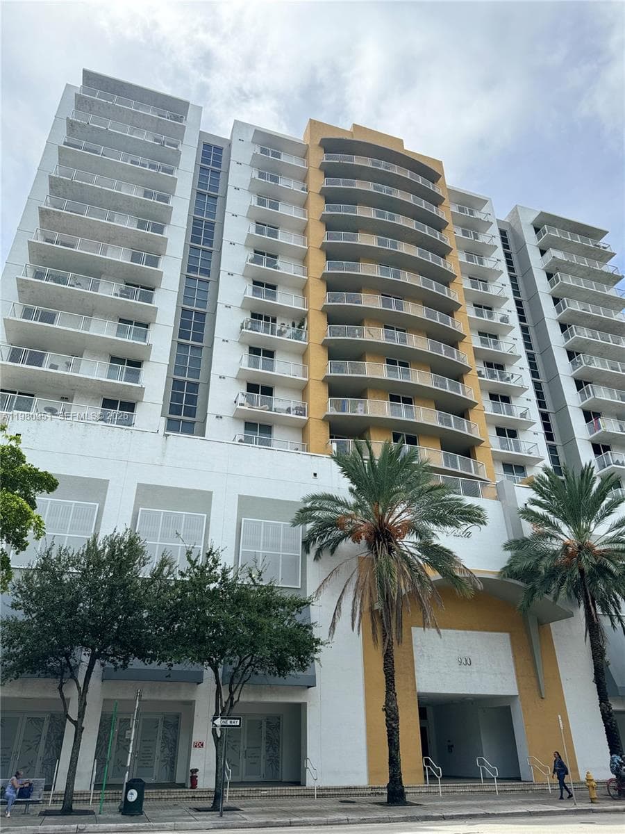 BRICKELL VISTA CONDO · #604 in Miami - Photo 1