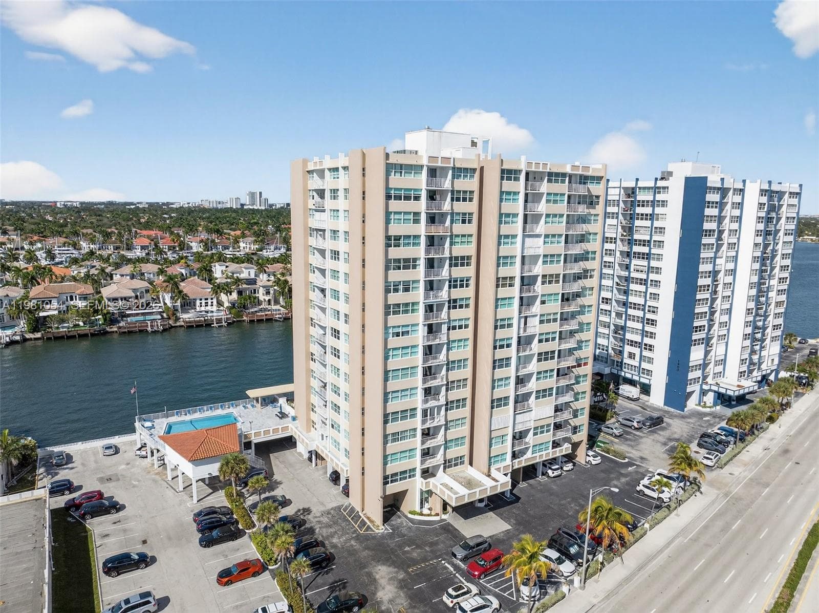 TRAFALGAR TOWERS · #402 in Hollywood - Photo 1