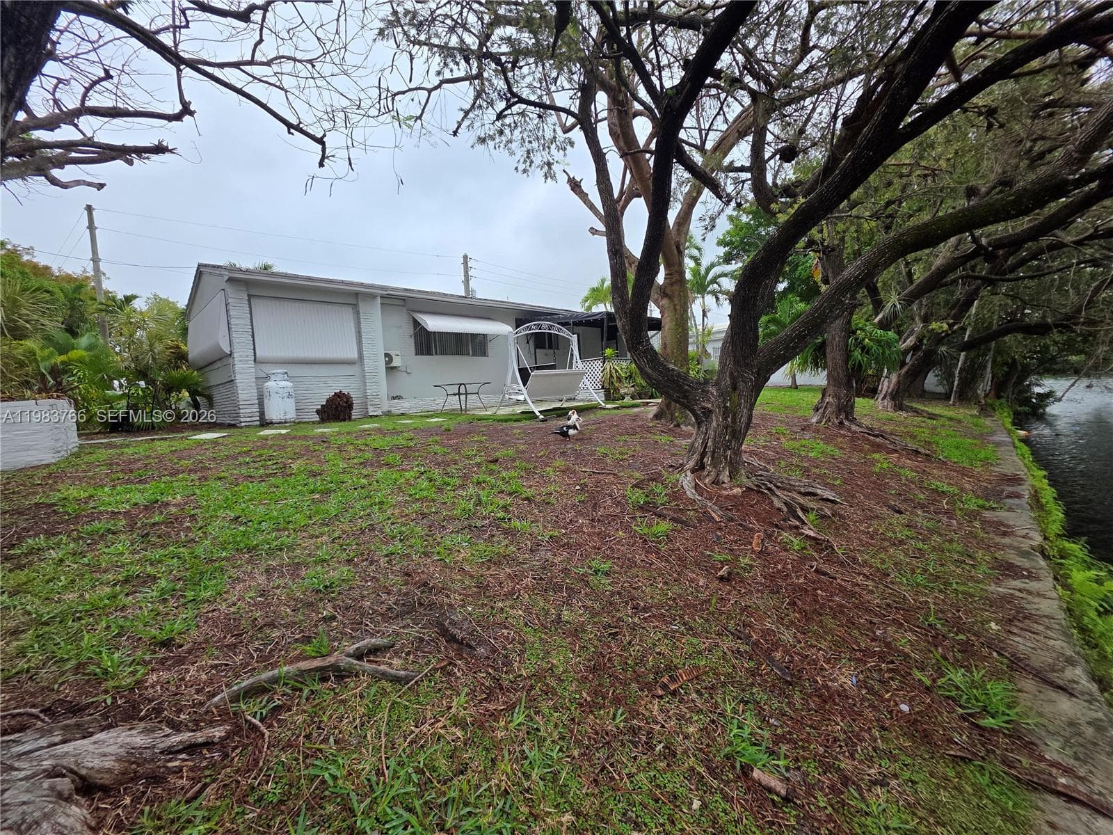 1 Esplanade Dr #1 photo 1