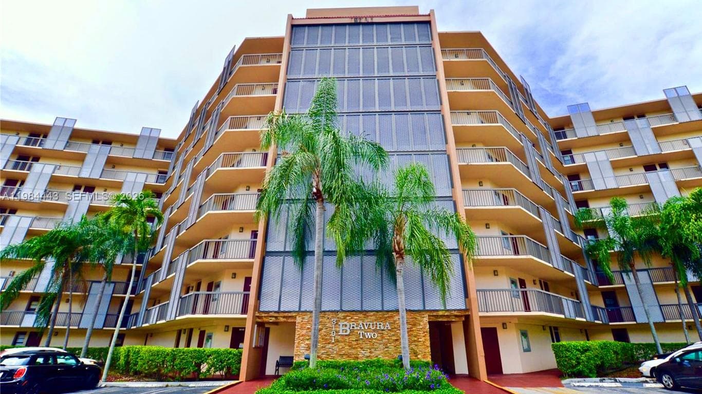 BRAVURA I CONDO · #804 in Aventura - Photo 1