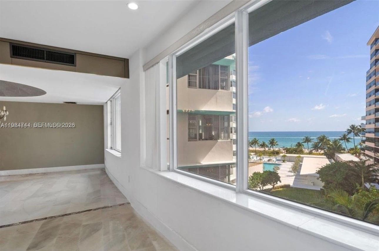 IMPERIAL HOUSE CONDO · #5J in Miami Beach - Photo 1