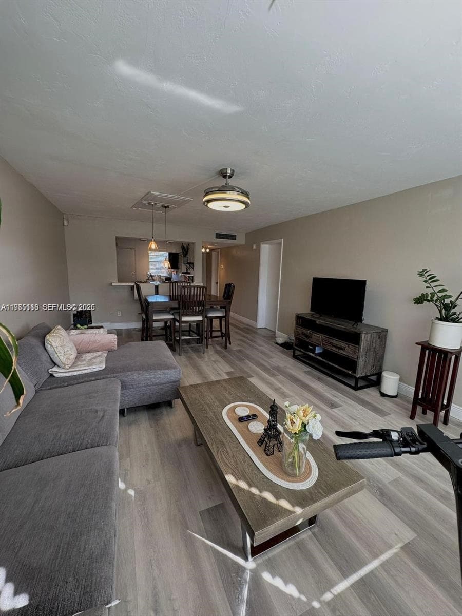 THIRD HORIZONS CONDO · #241 in Miami - Photo 1