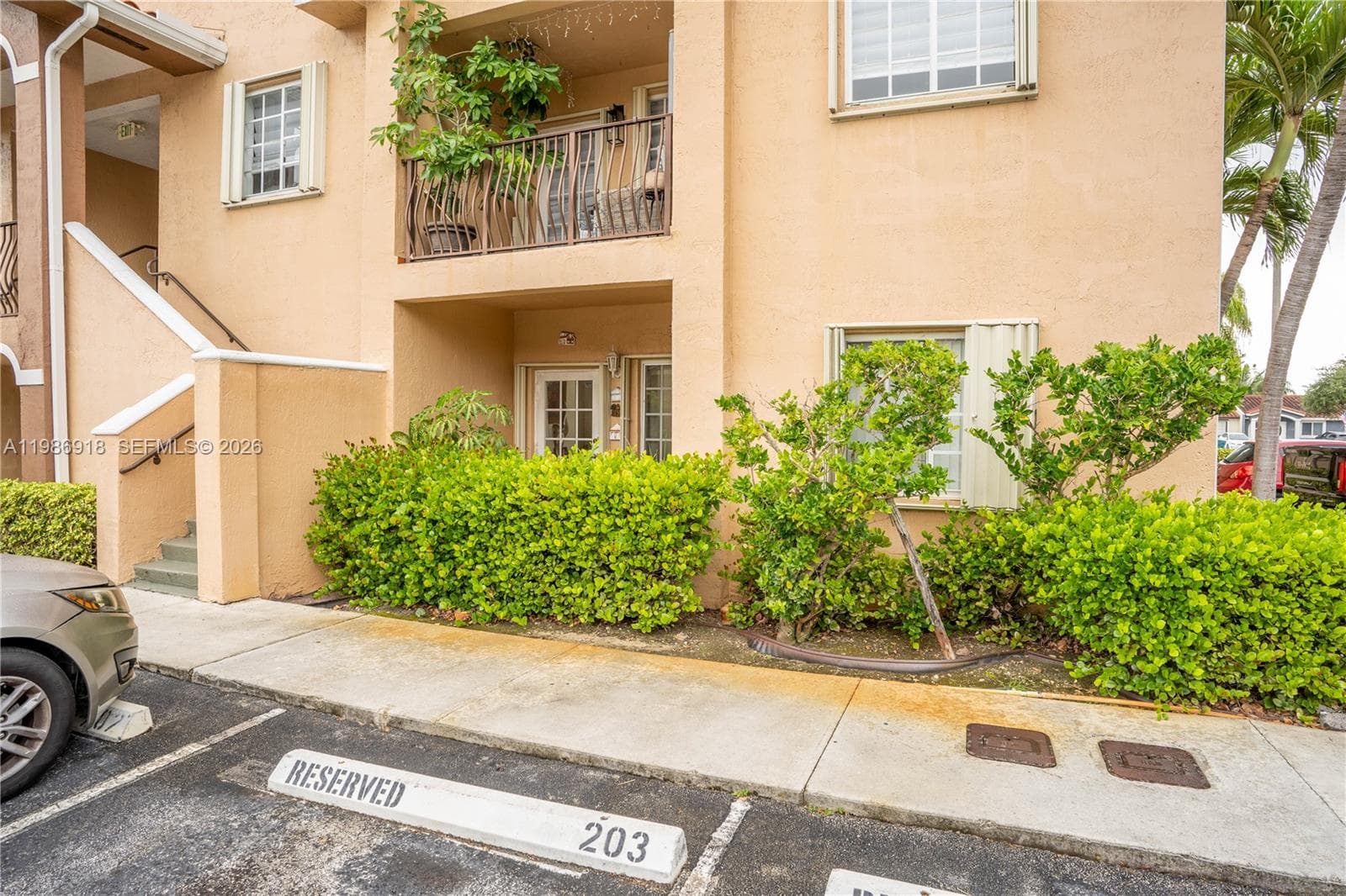 POINCIANA LAKES VILLAS · #101 in Hialeah - Photo 1