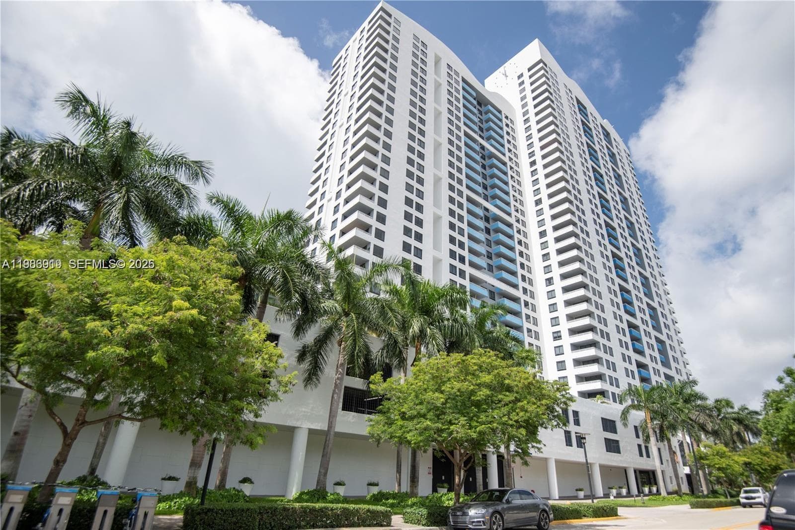 THE WAVERLY AT SOUTH BEAC · #803 in Miami Beach - Photo 1