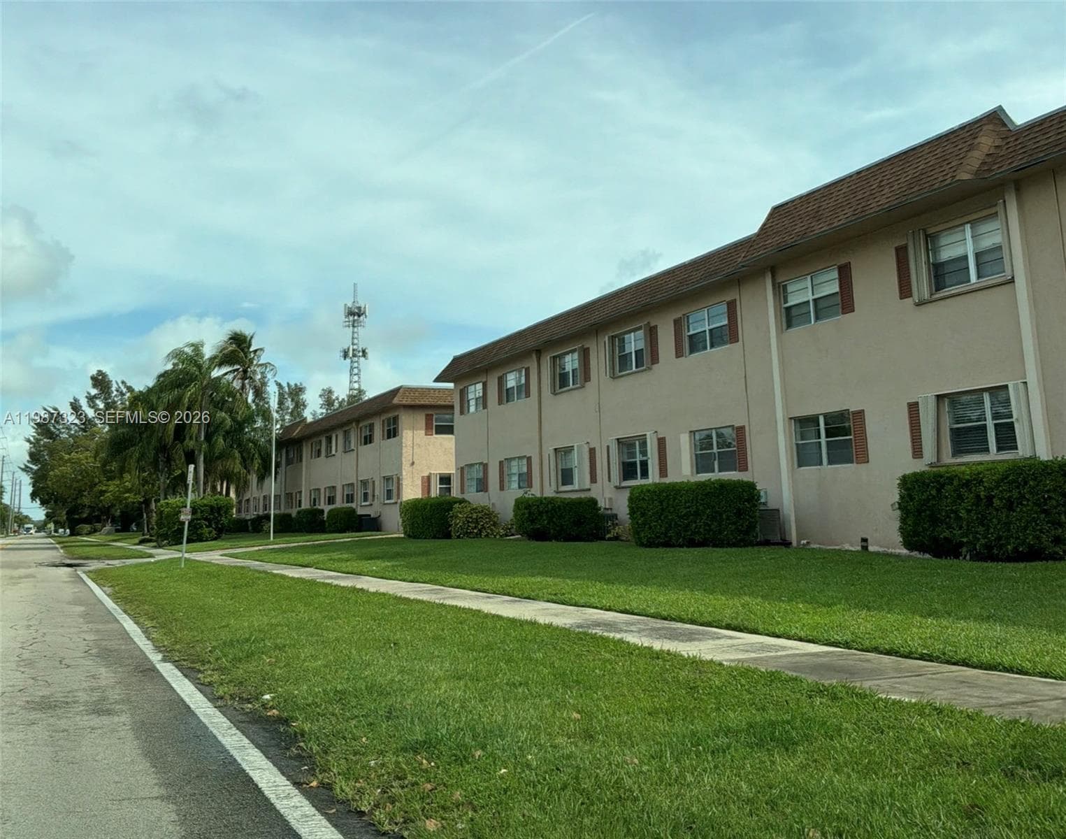 BOCA TOWNE CENTRE CONDO #1210
