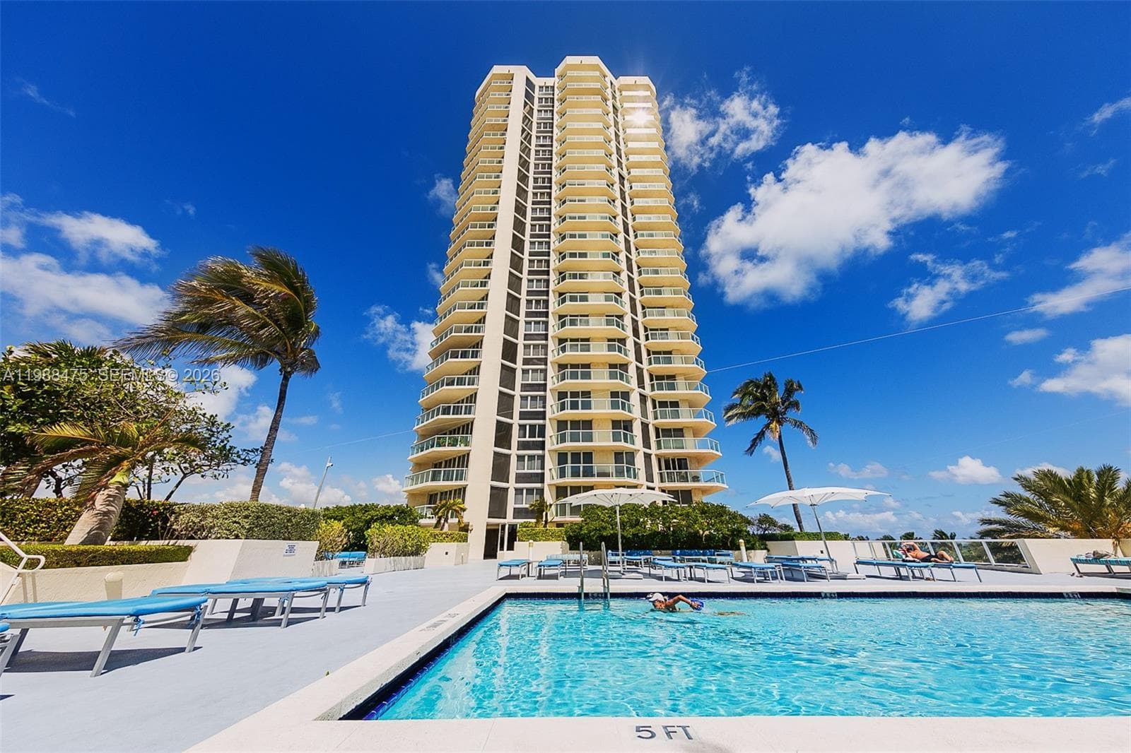 ST TROPEZ OCEAN CONDO · #20-C in Miami Beach - Photo 1