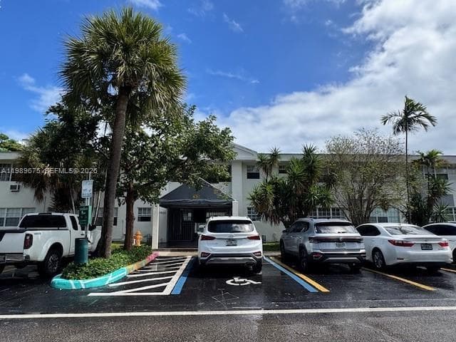HARBOR ISLAND · #15 in North Bay Village - Photo 1
