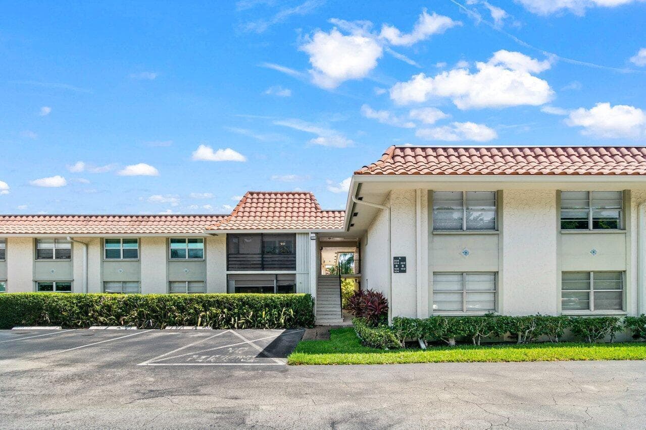 1124 Nw 13th Street #204a