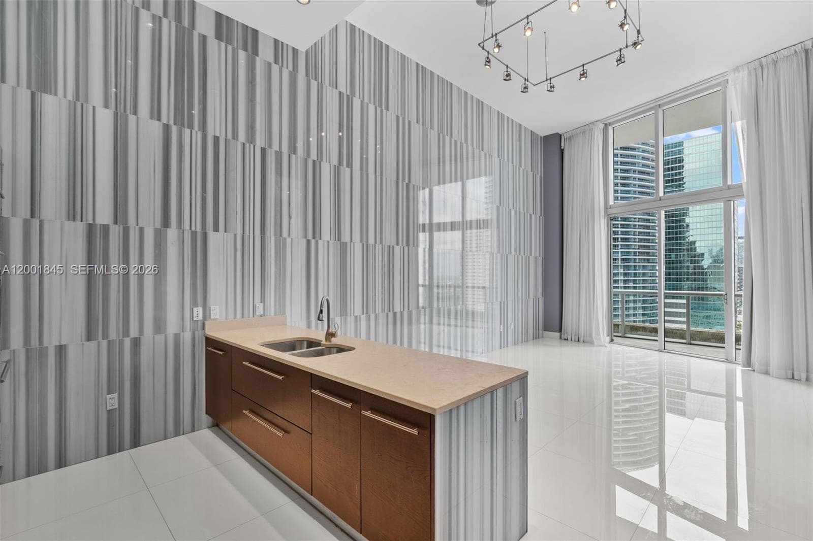 Icon Brickell I · #2812 in Miami - Photo 1