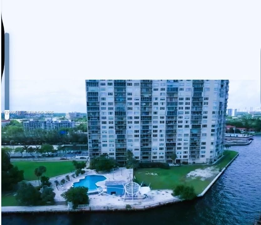 11111 biscayne blvd · #1815 in Miami - Photo 1