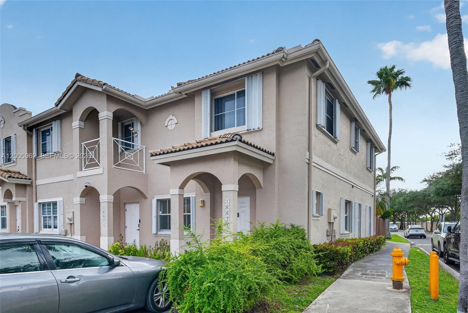 PASEOS AT MIAMI LAKES CON · #16624 in Miami Lakes - Photo 1