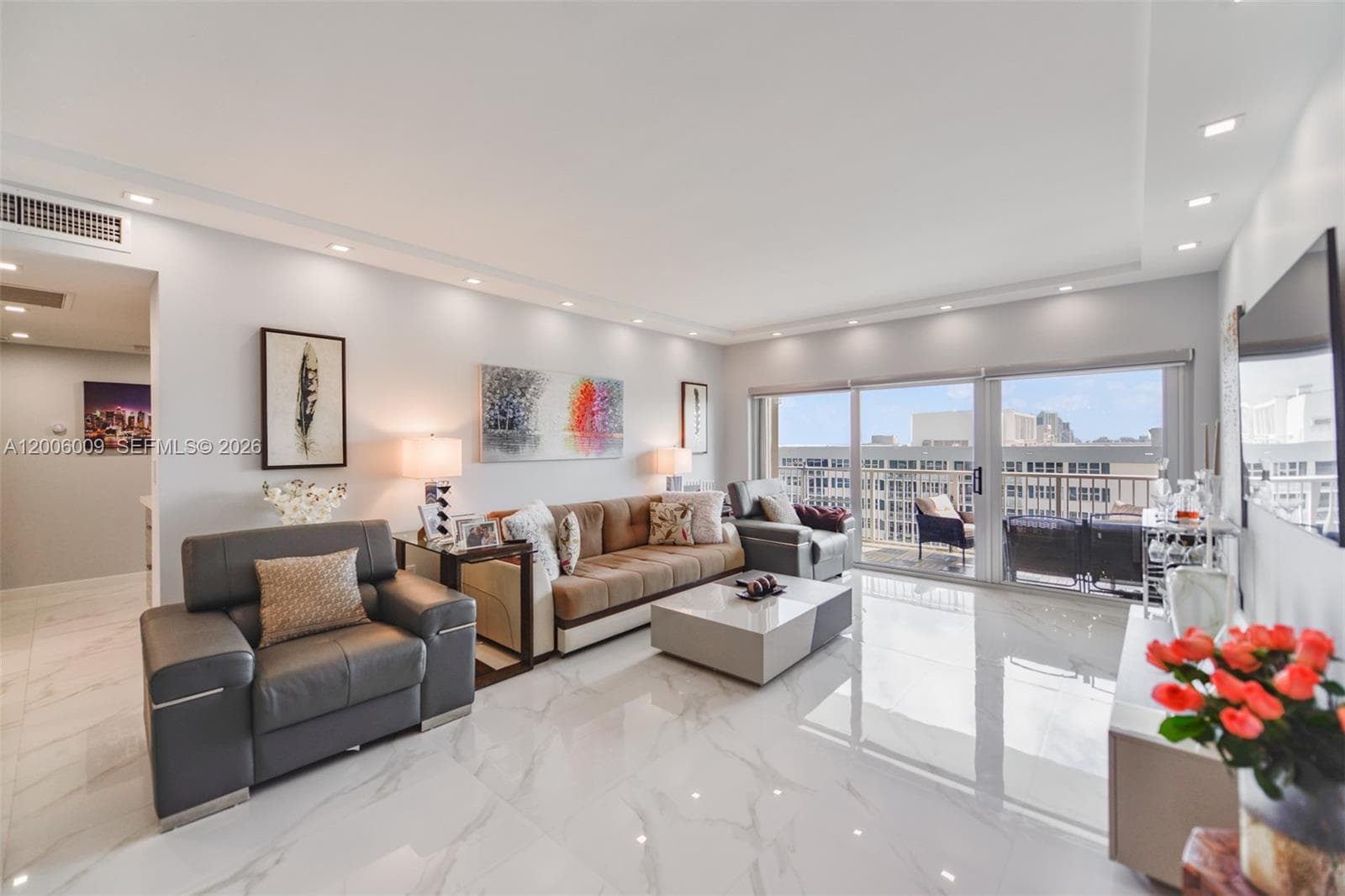 HEMISPHERES CONDO · #PHG in Hallandale Beach - Photo 1