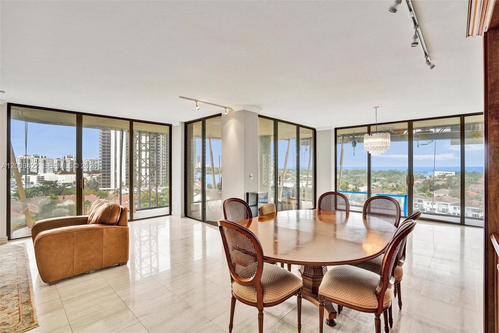 TURNBERRY TOWERS CONDO · #8K in Aventura - Photo 1