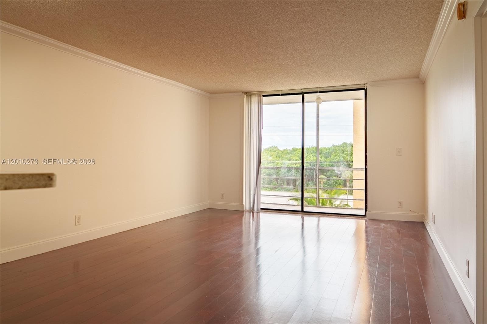 BAYSWATER COURT CONDO · #5T in North Miami Beach - Photo 1