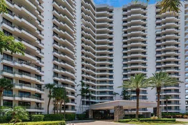 PARC CENTRAL SOUTH · #1011 in Aventura - Photo 1