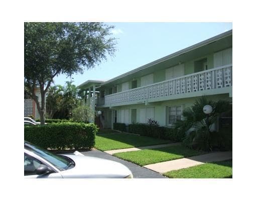 1561 Nw 20th Avenue #101