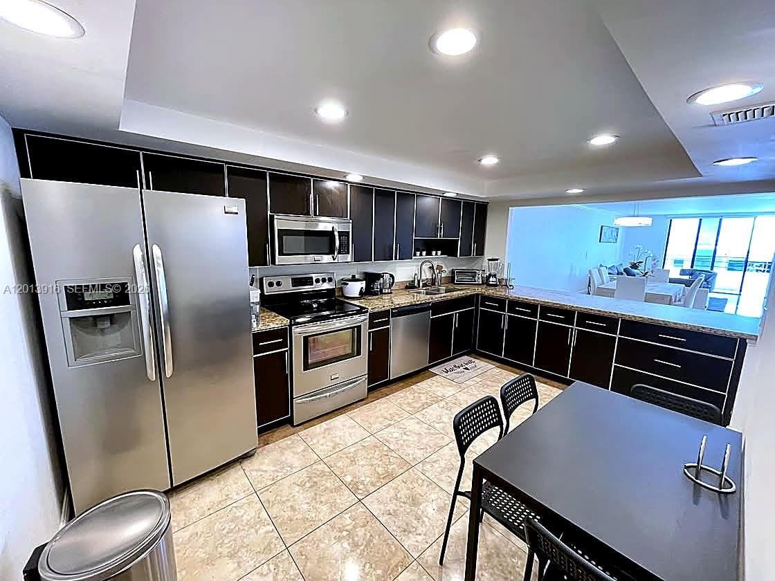 OLYMPUS CONDO PHASE · #2114 in Hallandale Beach - Photo 1
