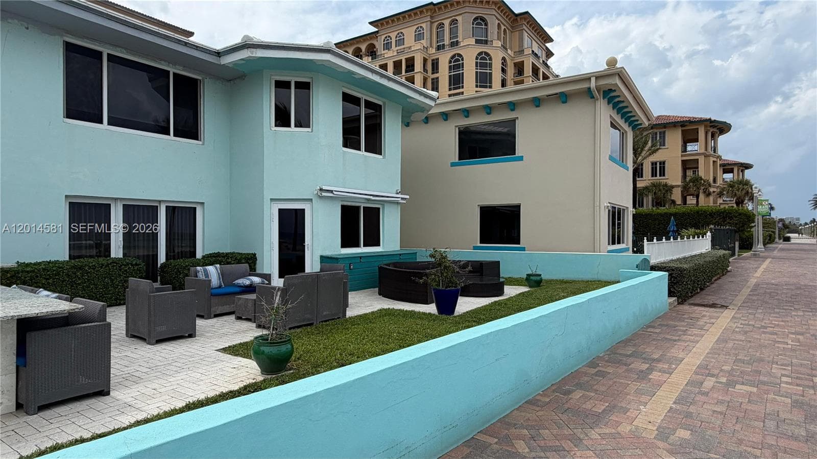 ATLANTIC WHITECAPS CONDO · #1 in Hollywood - Photo 1