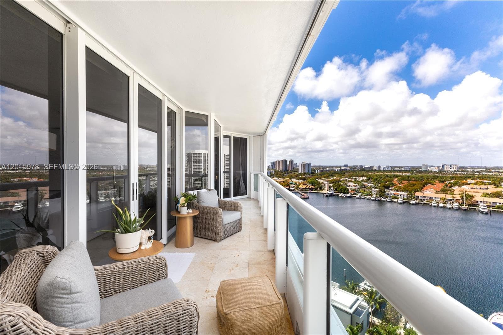 SOUTH TOWER AT THE POINT · #1707 in Aventura - Photo 1