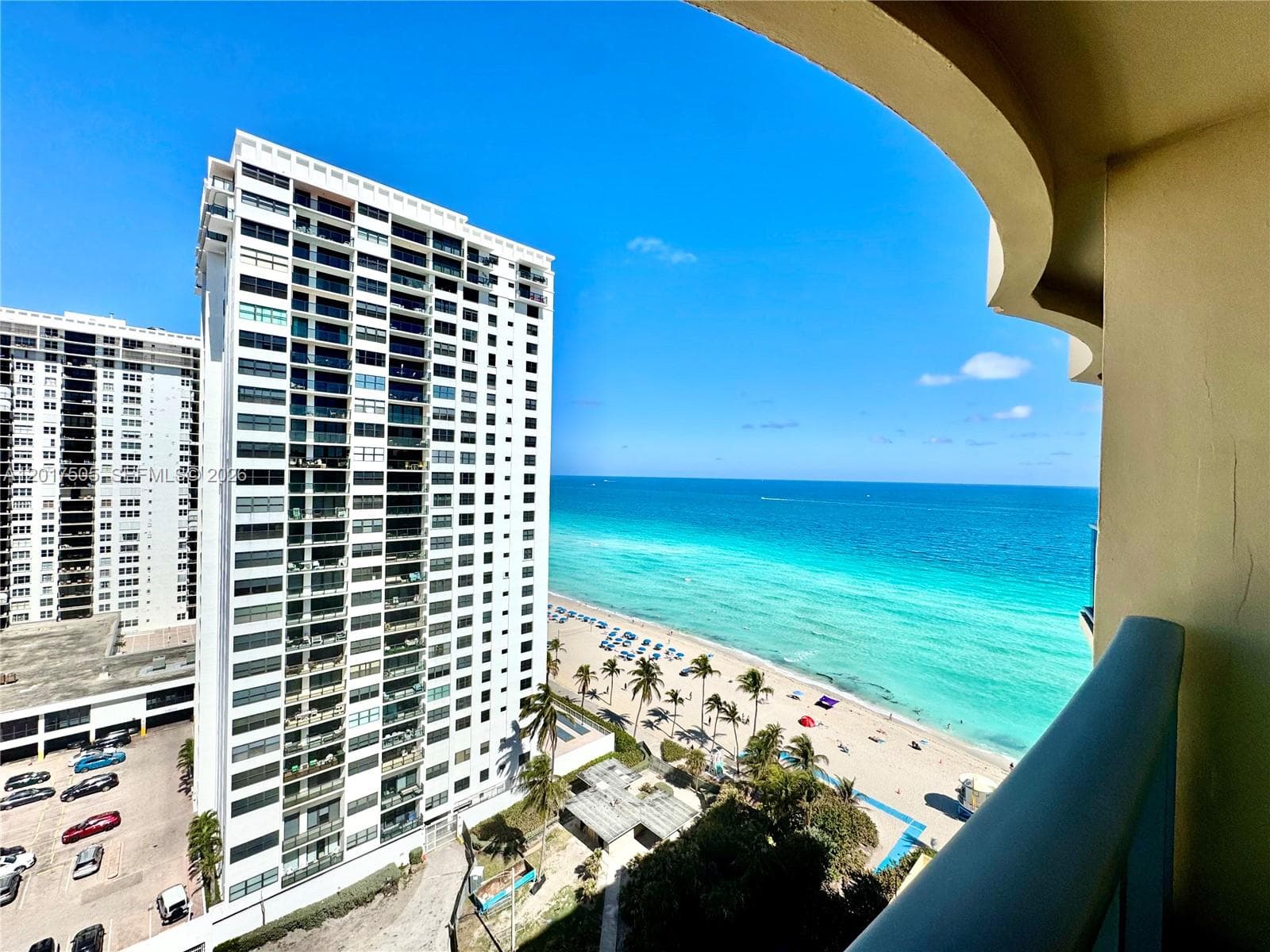 WAVE CONDO · #PH4 in Hollywood - Photo 1