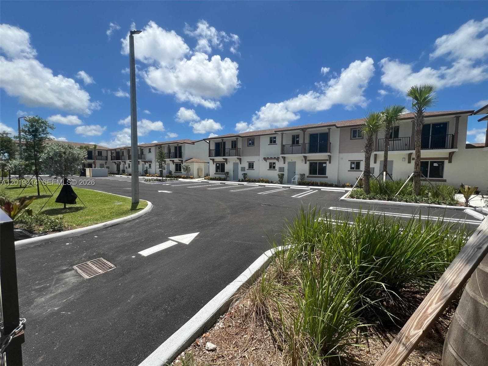 199 N Redland Rd #B5 photo 1