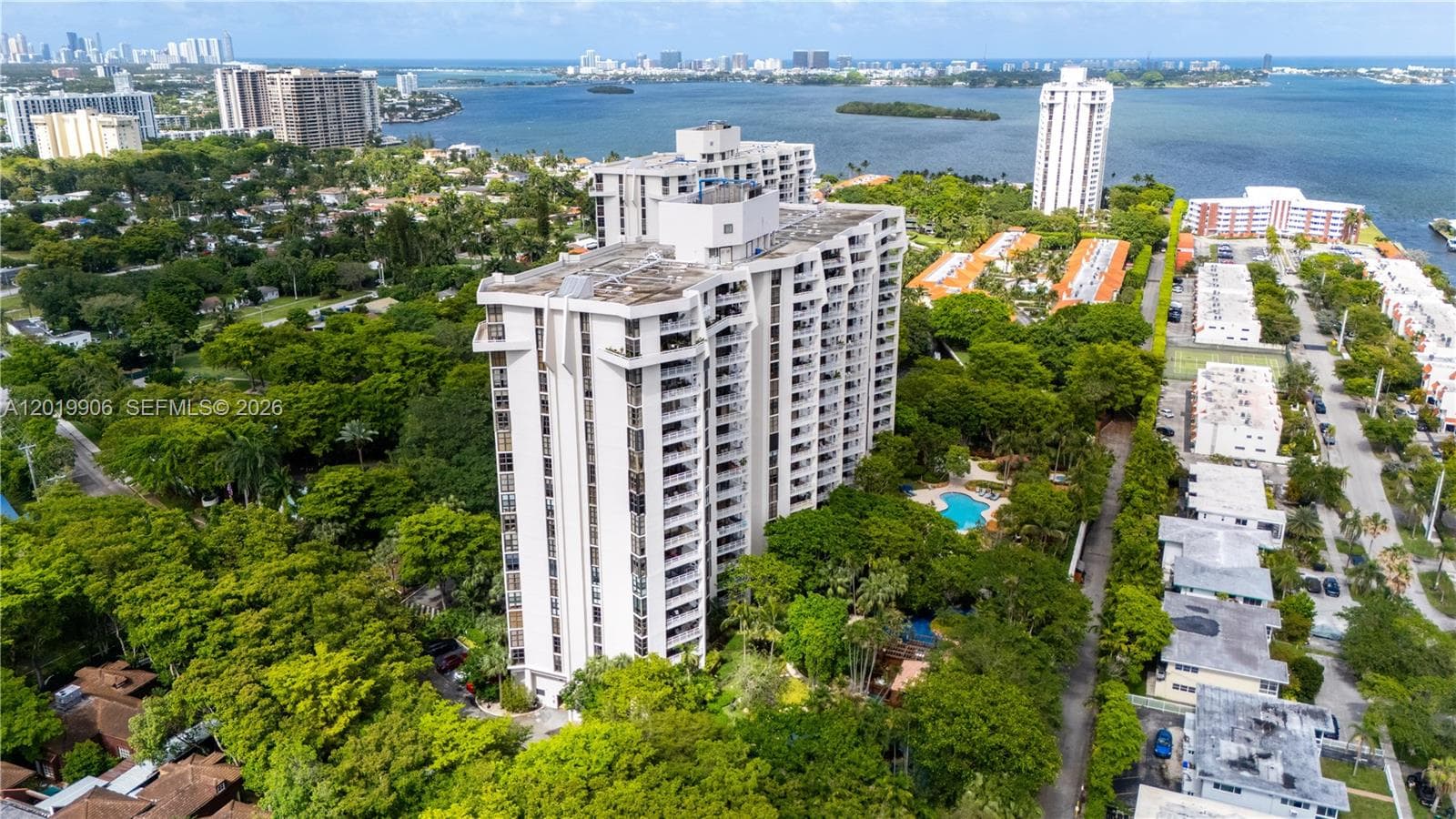 TOWERS OF QUAYSIDE CONDO · #311 in Miami - Photo 1