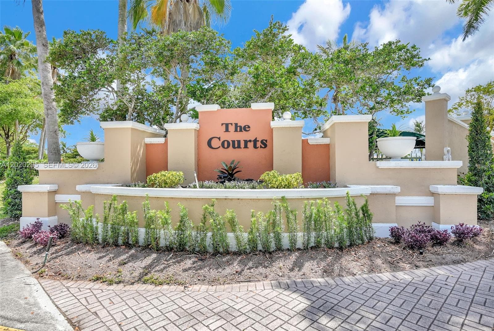 THE COURTS AT DORAL ISLES · #1538 in Doral - Photo 1