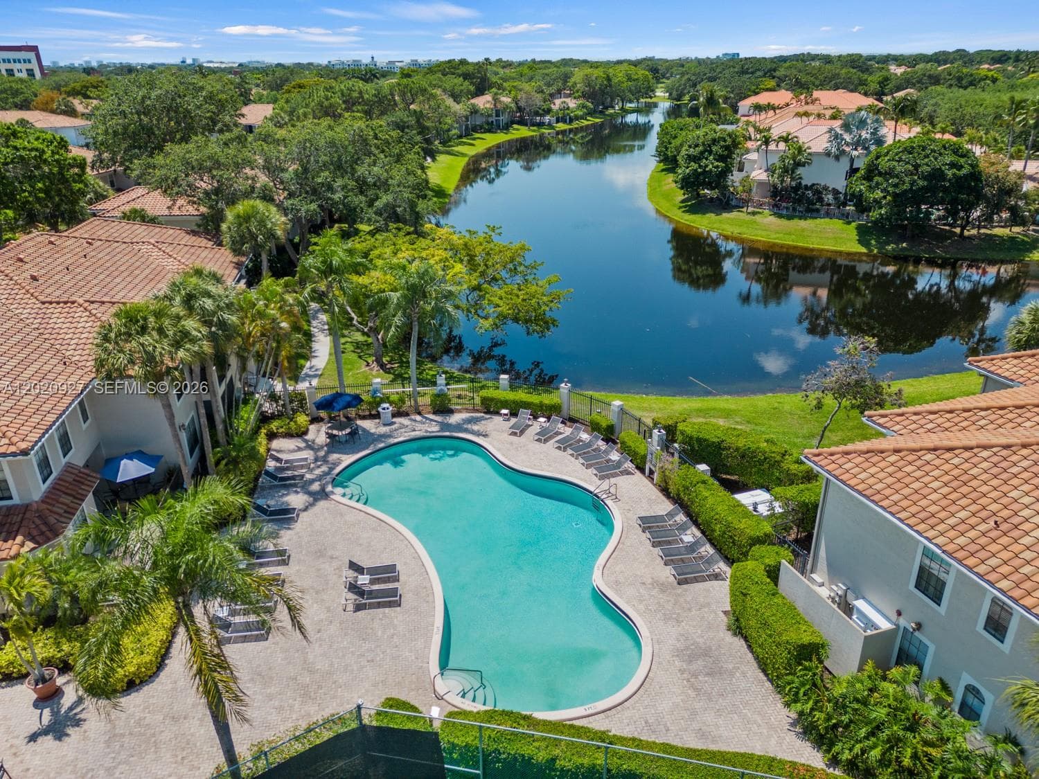 Mizner Court #Valencia