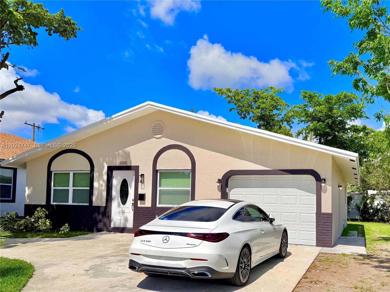 1555 NW 6th Ave photo 1