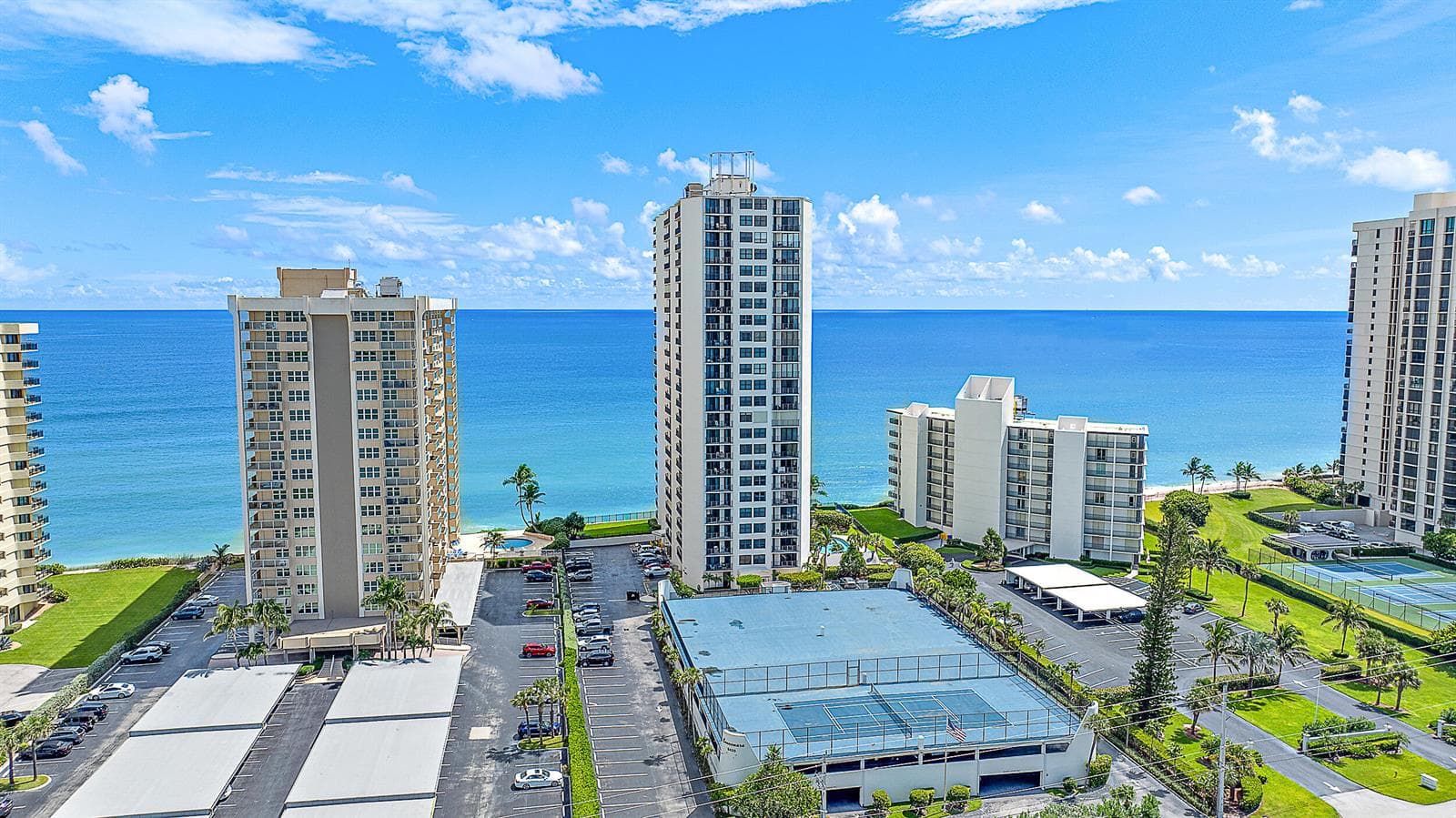 5420 N Ocean Drive #305