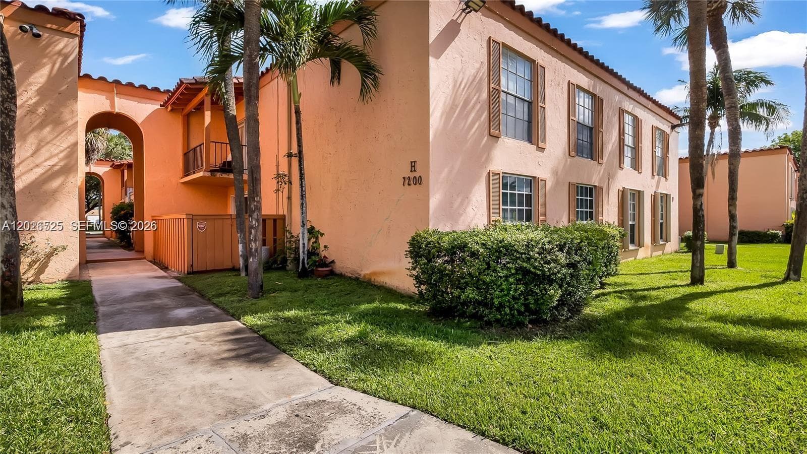 CYPRESS VILLAGE CONDO · #H12 in Miami Lakes - Photo 1