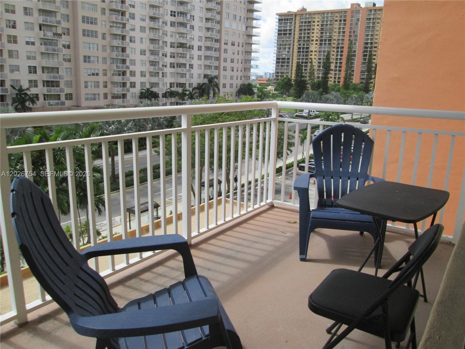 WINSTON TOWERS 200 · #411 in Sunny Isles Beach - Photo 1