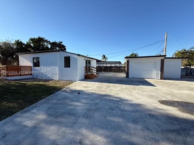 1800 SW 75th Ave Rd photo 1