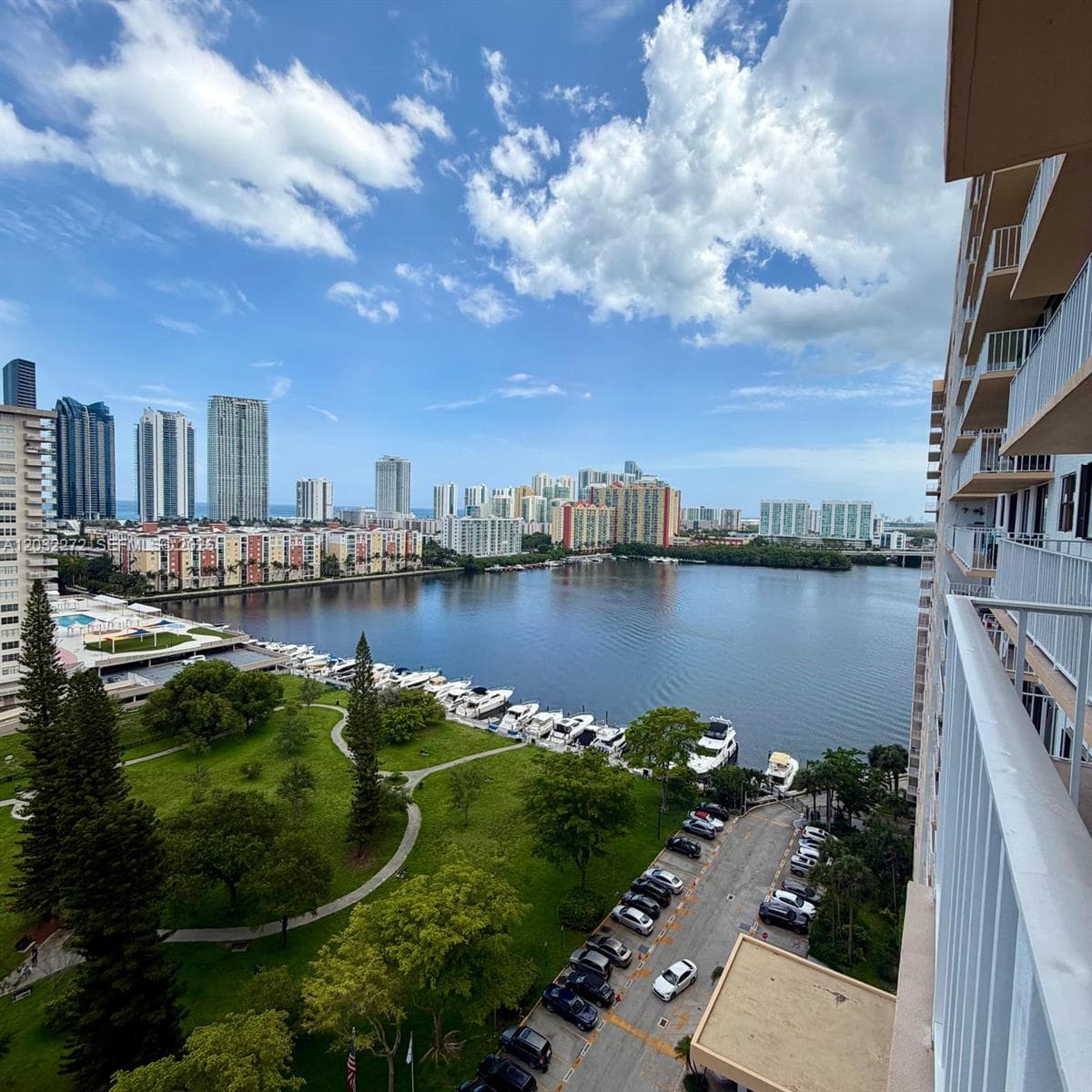 WINSTON TOWERS 700 CONDO · #1810 in Sunny Isles Beach - Photo 1