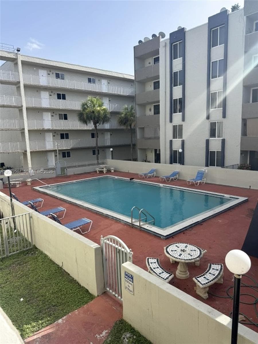 SAMARI LAKE EAST CONDO · #2249 in Hialeah Gardens - Photo 1