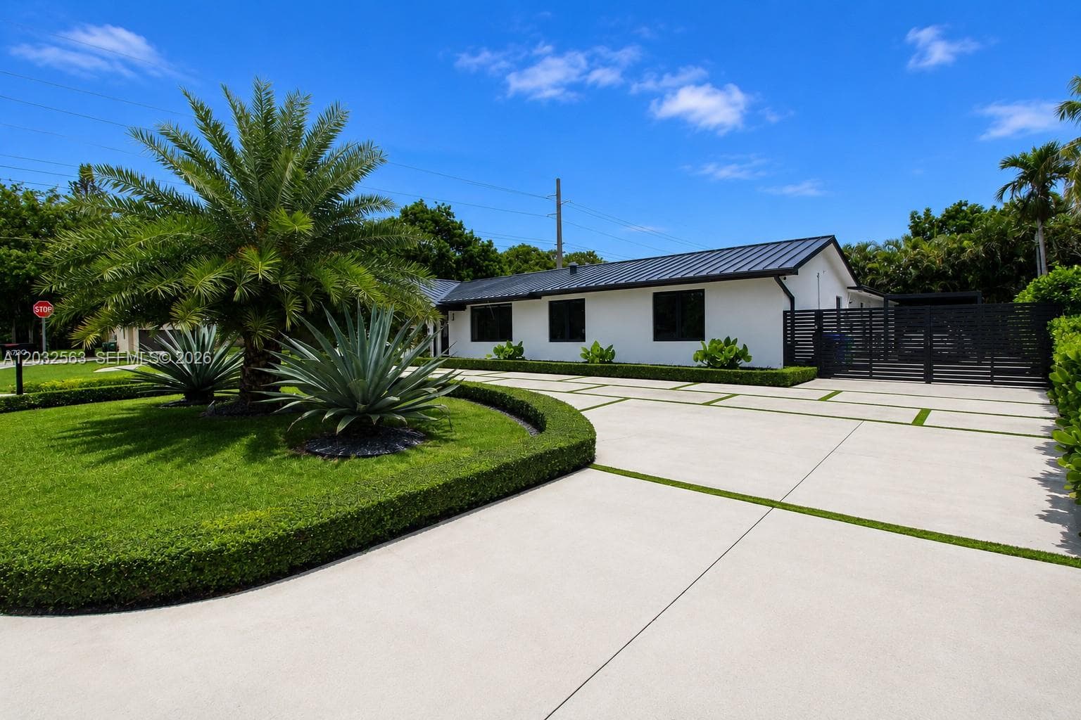 8700 SW 175th St photo 1