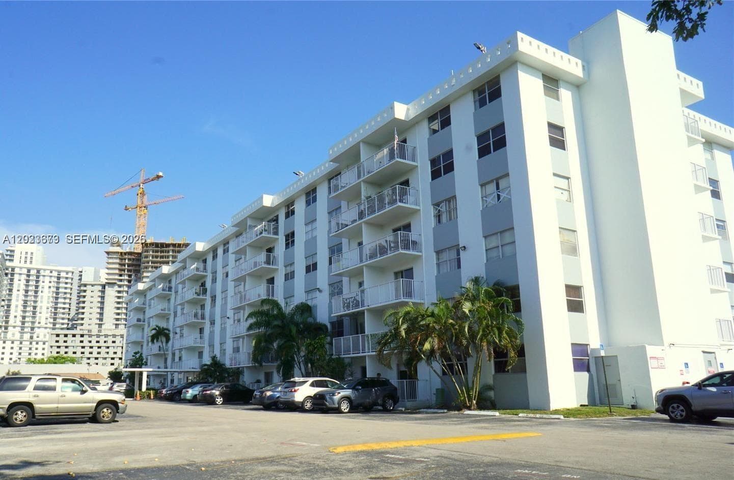 TALL TREES CONDO · #206 in North Miami Beach - Photo 1