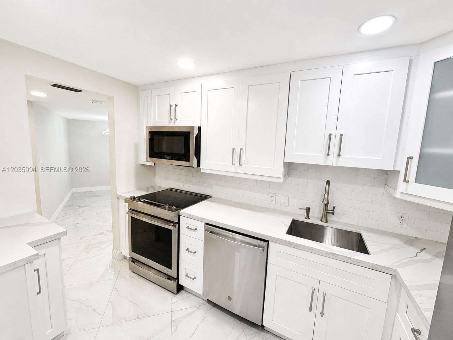 BRAVURA I CONDO · #305 in Aventura - Photo 1
