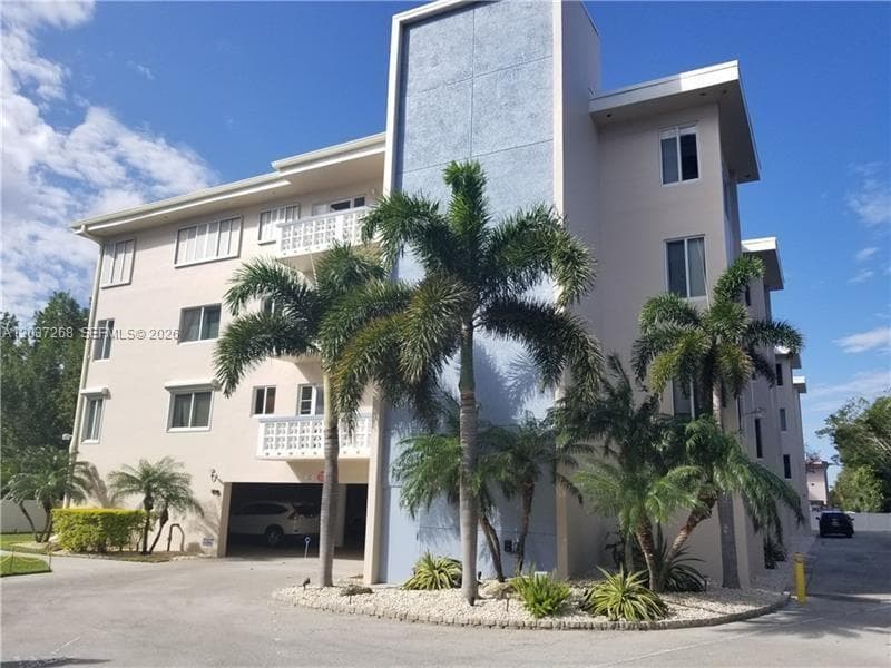 ROCAILLE CONDO APTS · #208 in Lauderdale By The Sea - Photo 1