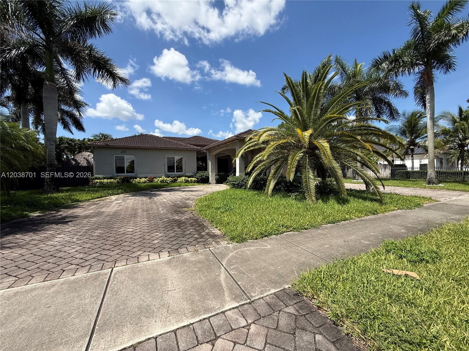 16940 SW 296th St photo 1