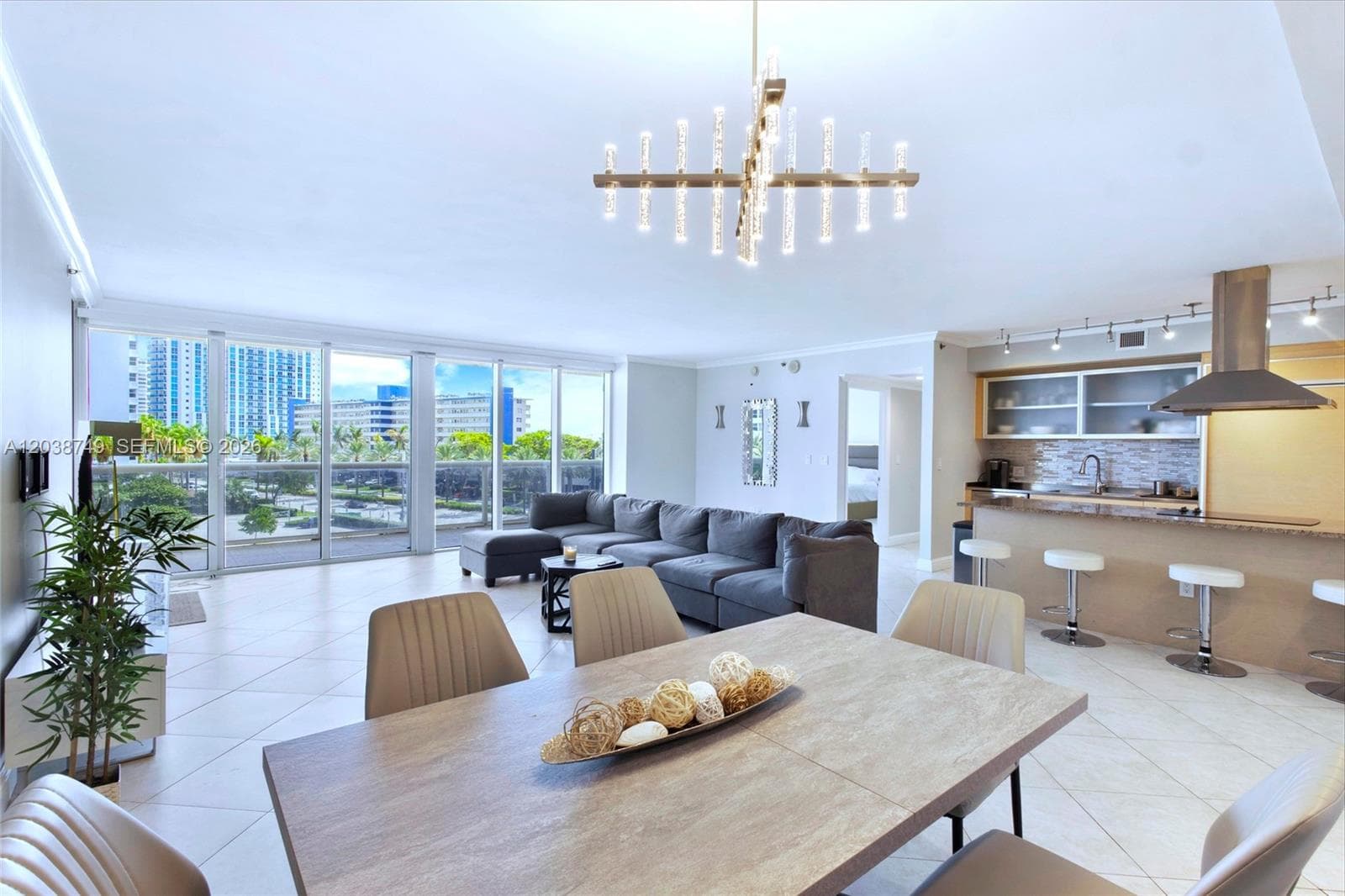BEACH CLUB CONDO · #405 in Hallandale Beach - Photo 1
