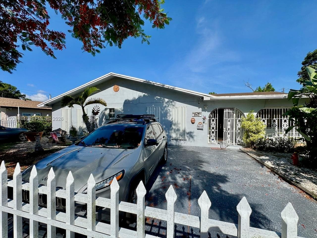 15940 NW 37th Pl photo 1
