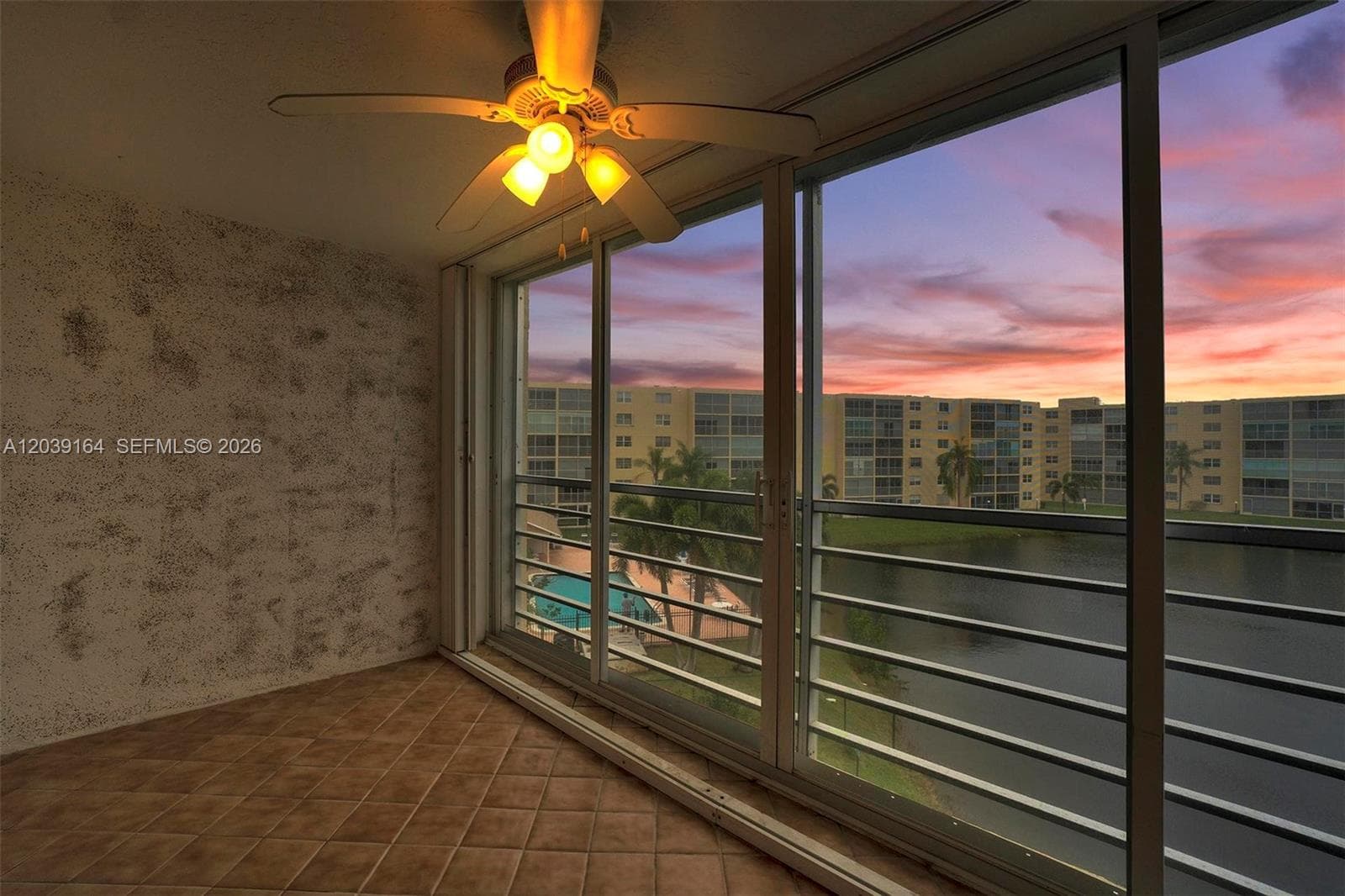 MEADOWBROOK LAKES VIEW BL · #402 in Dania Beach - Photo 1