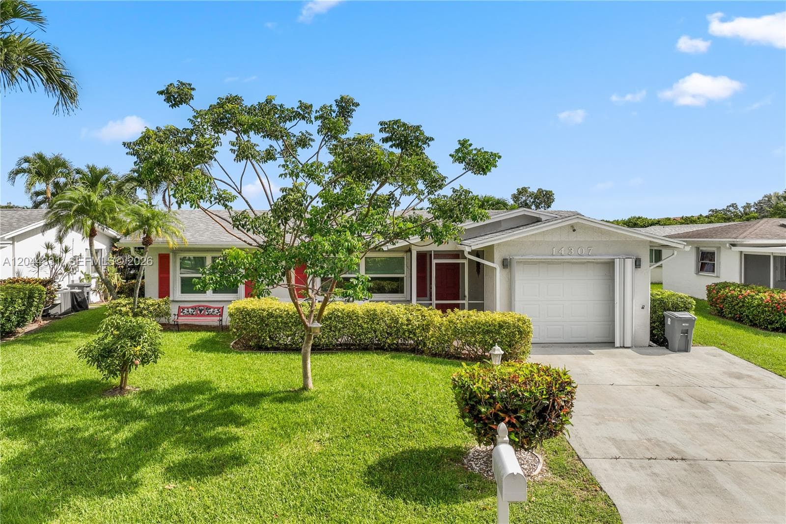 14307 Amapola Dr