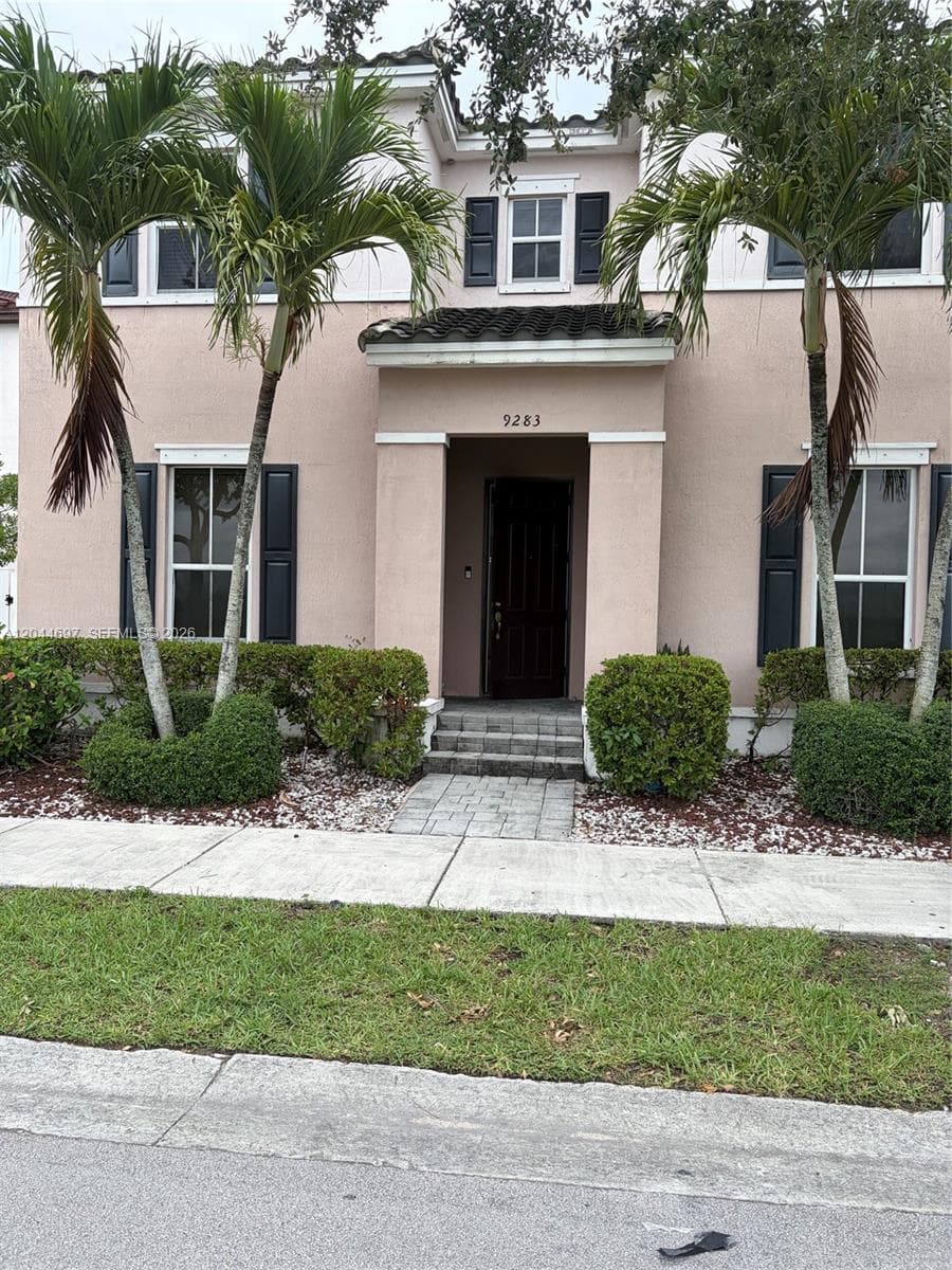 9283 SW 172nd Ave photo 1