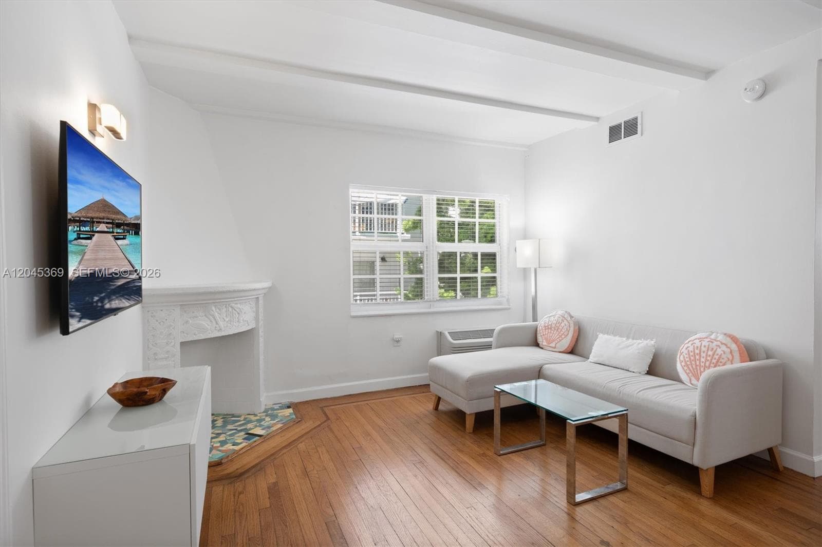 BEACHGARDENS CONDO · #8 in Miami Beach - Photo 1
