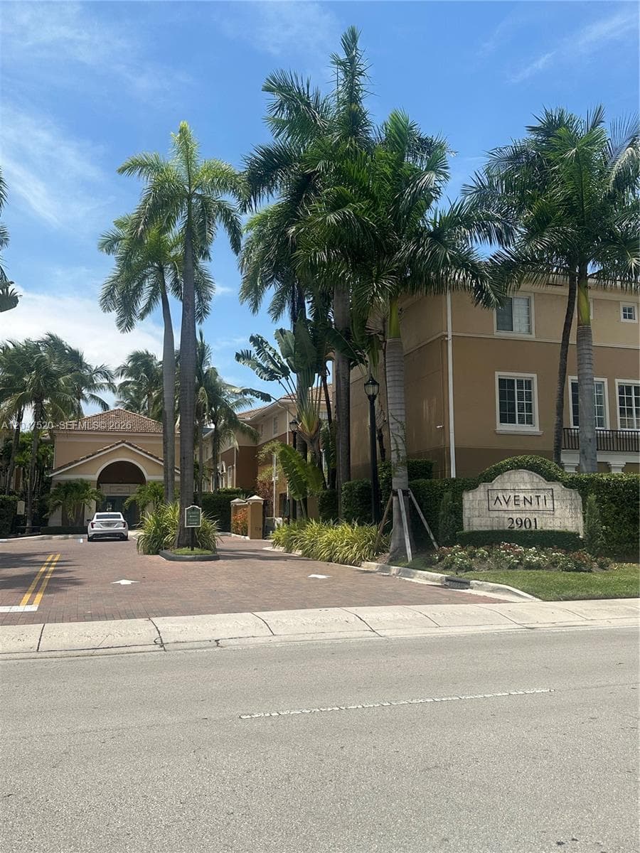 AVENTI AT AVENTURA CONDO · #1618 in Aventura - Photo 1
